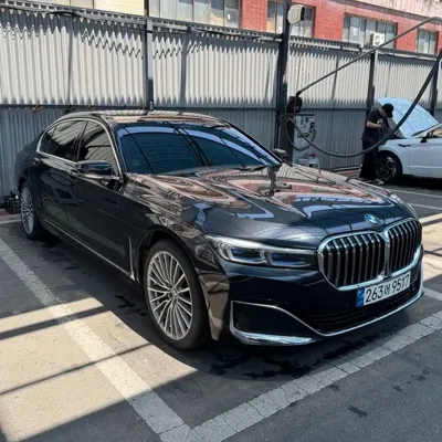 BMW 7-Series