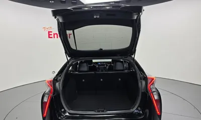 Toyota Prius 2018, 122878 км, за 8402.26 USD - фото 20
