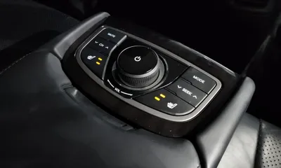 Hyundai Grandeur 2016, 134367 км, за 3957.71 USD - фото 19