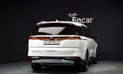 Kia Canival 2021, 81175 км, за 14983.72 USD