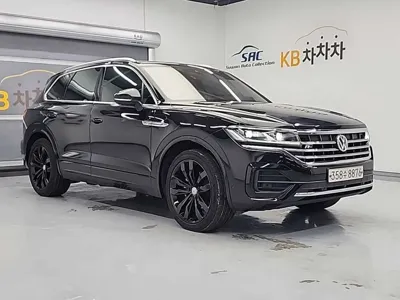 Volkswagen Touareg 2020, 80333 км, за 29415.67 USD