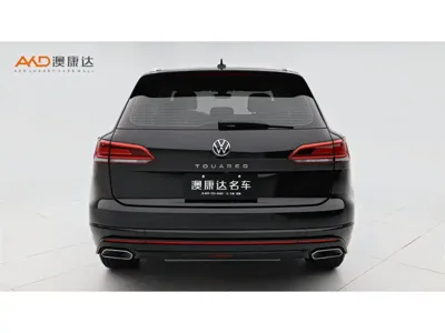 Volkswagen Touareg 2021, 62000 км, за 32857.39 USD