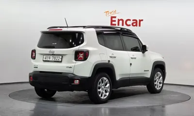 Jeep Renegade 2015, 70519 км, за 5616.12 USD