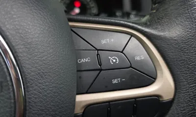 Jeep Renegade 2015, 70519 км, за 5616.12 USD - фото 18