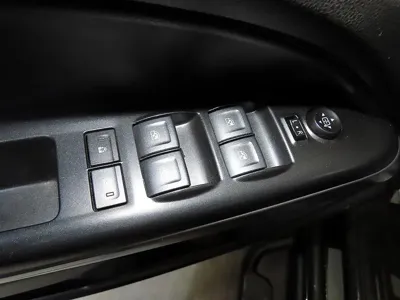 ChevroletGMDaewoo Colorado 2020, 58215 км, за 14113.17 USD - фото 13