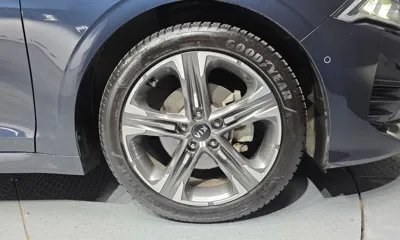 Kia K5 2021, 48399 км, за 15189.96 USD