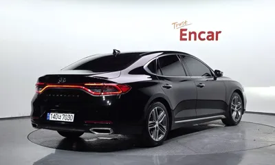 Hyundai Grandeur 2018, 122216 км, за 10083.28 USD