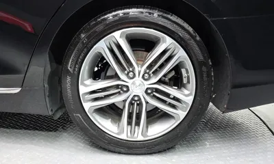Hyundai Grandeur 2018, 122216 км, за 10076.05 USD - фото 21