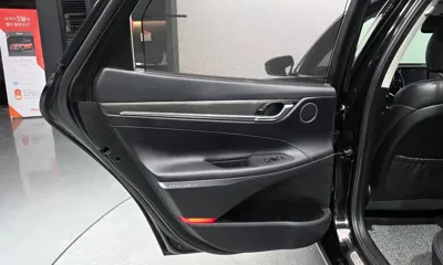 Hyundai Grandeur 2018, 122216 км, за 10076.05 USD - фото 25