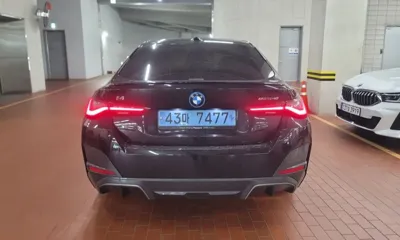 BMW i4 2024, 32900 км, за 32503.4 USD