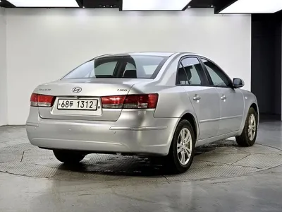 Hyundai Sonata 2008, 177048 км, за 1784.77 USD