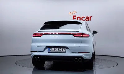 Porsche Cayenne 2022, 49871 км, за 52542.02 USD