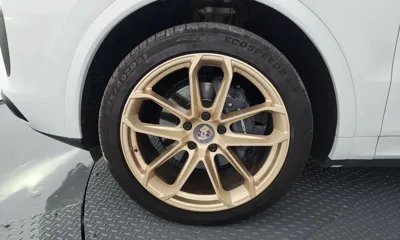 Porsche Cayenne 2022, 49871 км, за 52542.02 USD