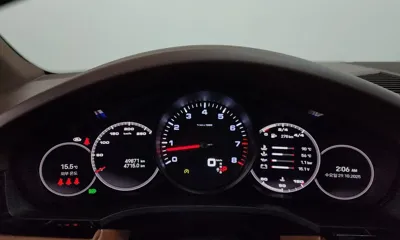Porsche Cayenne 2022, 49871 км, за 52542.02 USD - фото 8