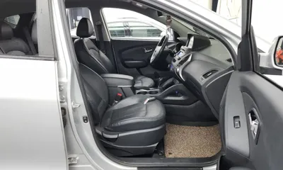 Hyundai Tucson 2012, 64255 км, за 3875.46 USD - фото 11