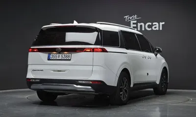 Kia Canival 2021, 57280 км, за 15097.81 USD