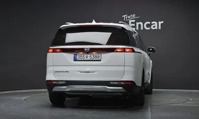 Kia Canival 2021, 57280 км, за 15097.81 USD