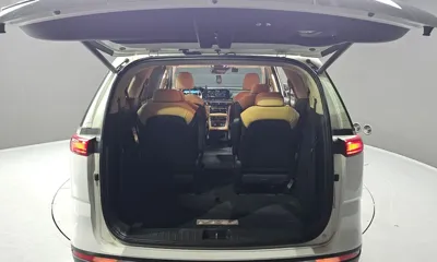 Kia Canival 2021, 57280 км, за 15097.81 USD - фото 20