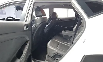 Hyundai Tucson 2017, 84991 км, за 7866.21 USD - фото 11