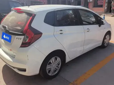 Honda Fit 2019, 71600 км, за 6114.72 USD