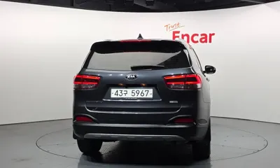 Kia Sorento 2017, 92392 км, за 9602.64 USD