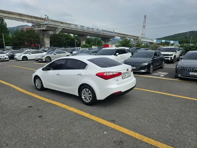 Kia K3 2015, 139889 км, за 3615.64 USD