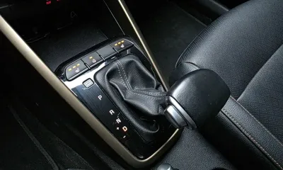 Kia Stonic 2018, 150341 км, за 5244.85 USD - фото 9