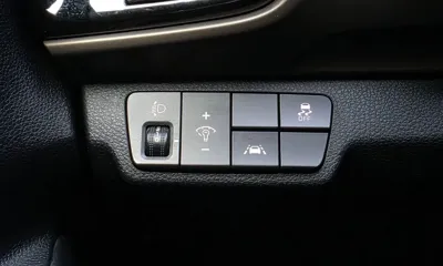 Kia Stonic 2018, 150341 км, за 5244.85 USD - фото 13