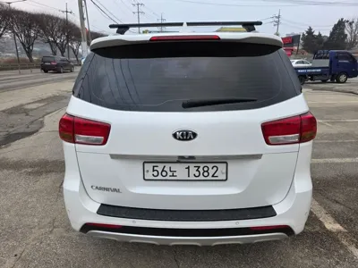 Kia Canival 2018, 187362 км, за 8400.07 USD