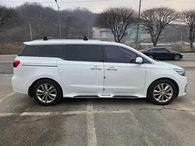 Kia Canival 2018, 187362 км, за 8400.07 USD