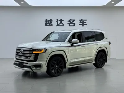 Toyota Land Cruiser · 2024 год