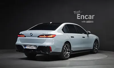BMW 7-Series 2025, 5197 км, за 89208.35 USD