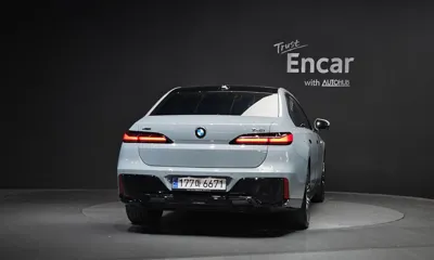 BMW 7-Series 2025, 5197 км, за 89208.35 USD