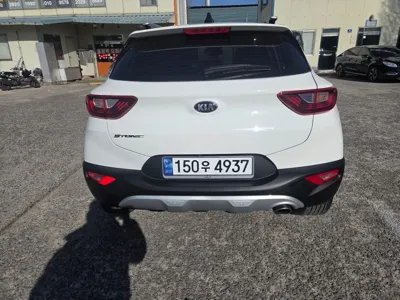 Kia Stonic 2020, 70333 км, за 9051.24 USD
