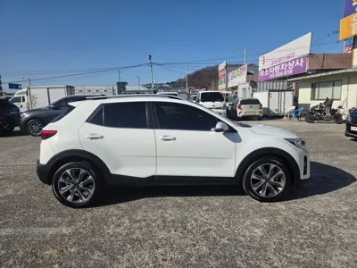 Kia Stonic 2020, 70333 км, за 9051.24 USD - фото 6