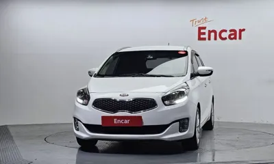 Kia Carens 2014, 132991 км, за 4688.41 USD