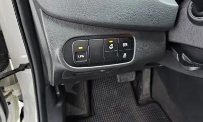 Kia Carens 2014, 132991 км, за 4683.84 USD - фото 16