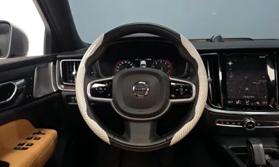Volvo V60 2021, 52047 км, за 18970.72 USD - фото 13