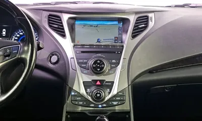 Hyundai Grandeur 2014, 150125 км, за 4228.61 USD - фото 17