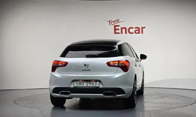 Citroen-DS DS5 2013, 79648 км, за 5894.03 USD