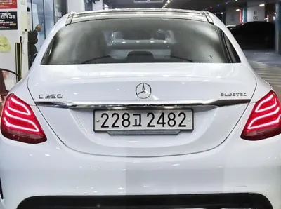 Mercedes-Benz C-Class 2015, 97574 км, за 10532.15 USD