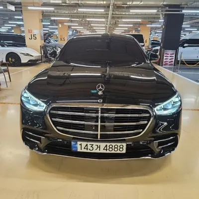 Mercedes-Benz S-Class · 2021 год