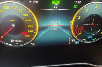 Mercedes-Benz C-Class 2021, 29800 км, за 22506 USD - фото 12