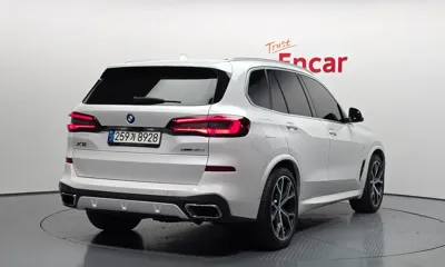 BMW X5 2022, 115614 км, за 647117.69 USD