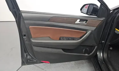 Hyundai Sonata 2018, 53188 км, за 9780.75 USD - фото 24