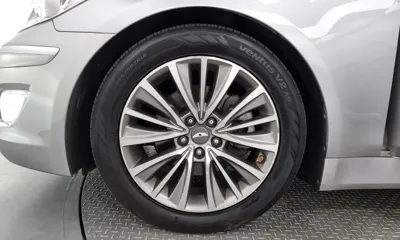 Hyundai Genesis 2013, 124618 км, за 5285.76 USD