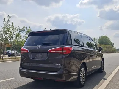 Buick GL8 2018, 158000 км, за 15273.39 USD