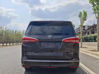Buick GL8 2018, 158000 км, за 15273.39 USD