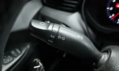 Hyundai Veloster 2021, 113727 км, за 12026.26 USD - фото 29