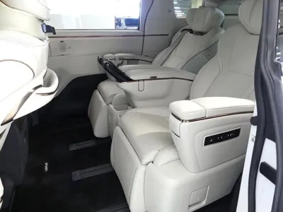 Lexus LM 2025, 16150 км, за 123070.86 USD - фото 6